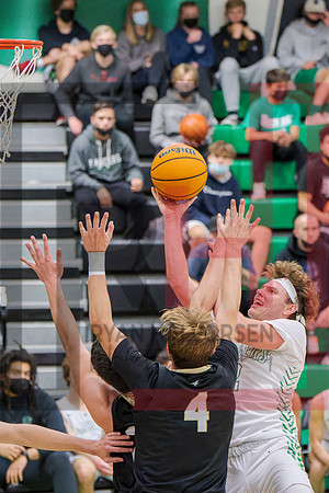 TOHS Boys Varsity v Calabasas_5714