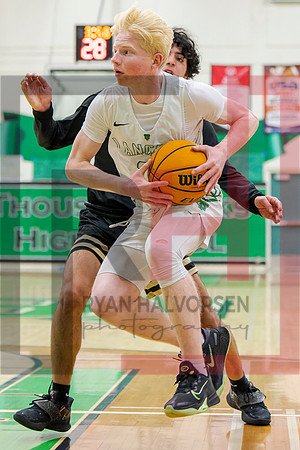 TOHS Boys Varsity v Calabasas_5348