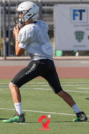 RJH09867