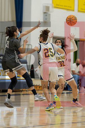 Campbell Hall v Sierra Canyon-93